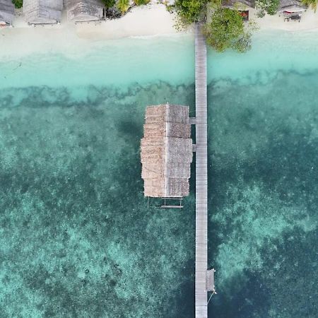 Tabari Dive Lodge Pulau Mansuar エクステリア 写真