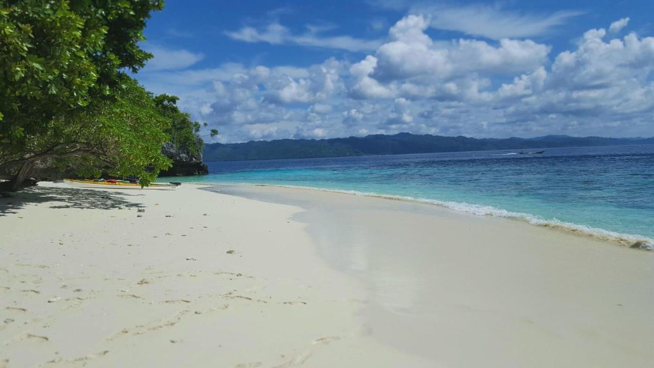 Tabari Dive Lodge Pulau Mansuar エクステリア 写真