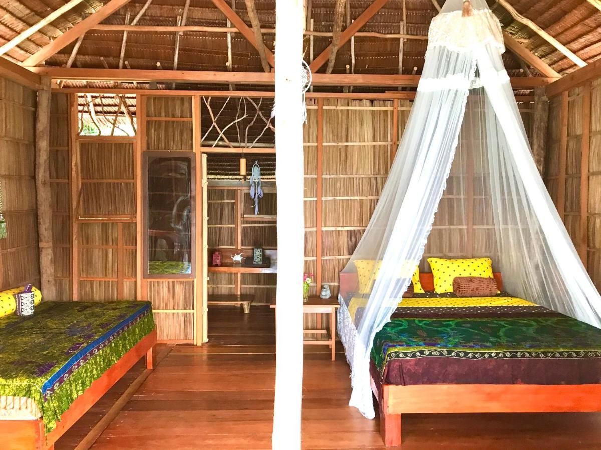 Tabari Dive Lodge Pulau Mansuar エクステリア 写真