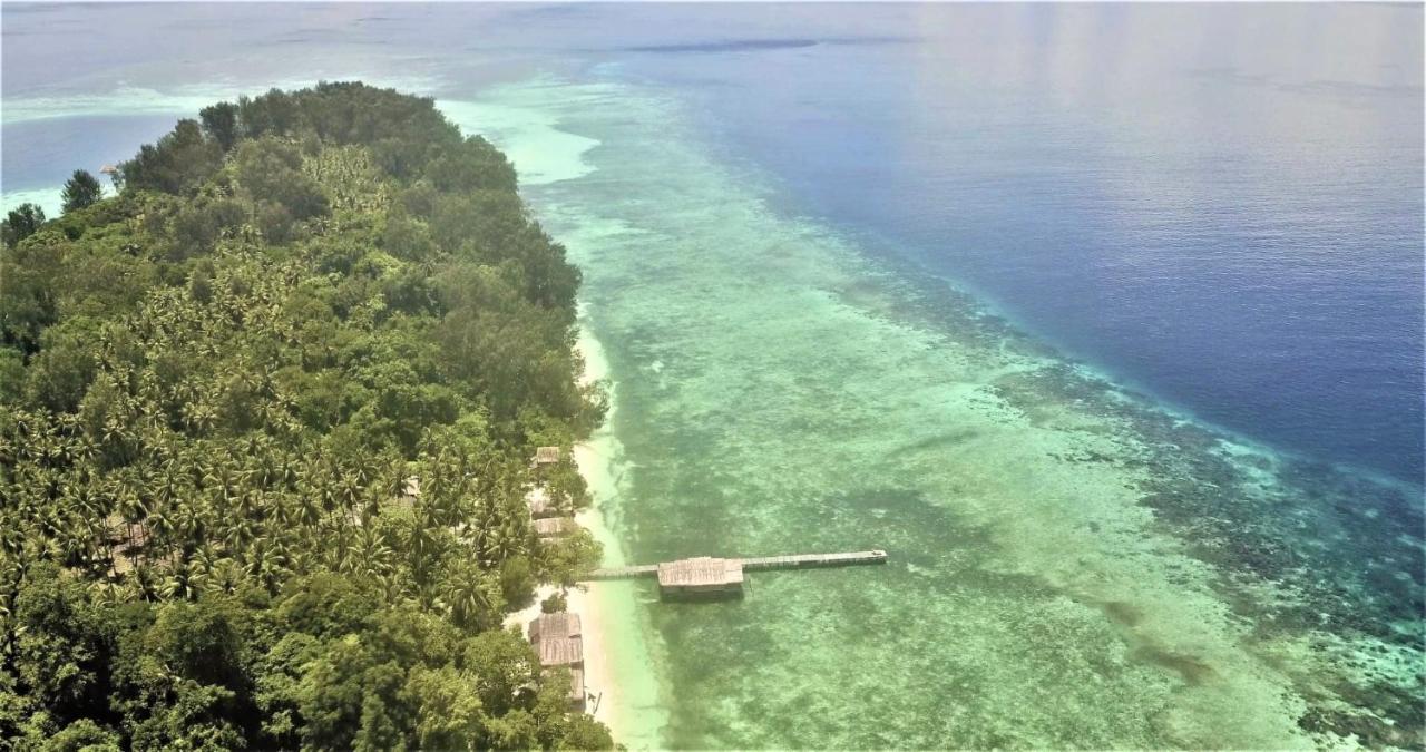 Tabari Dive Lodge Pulau Mansuar エクステリア 写真
