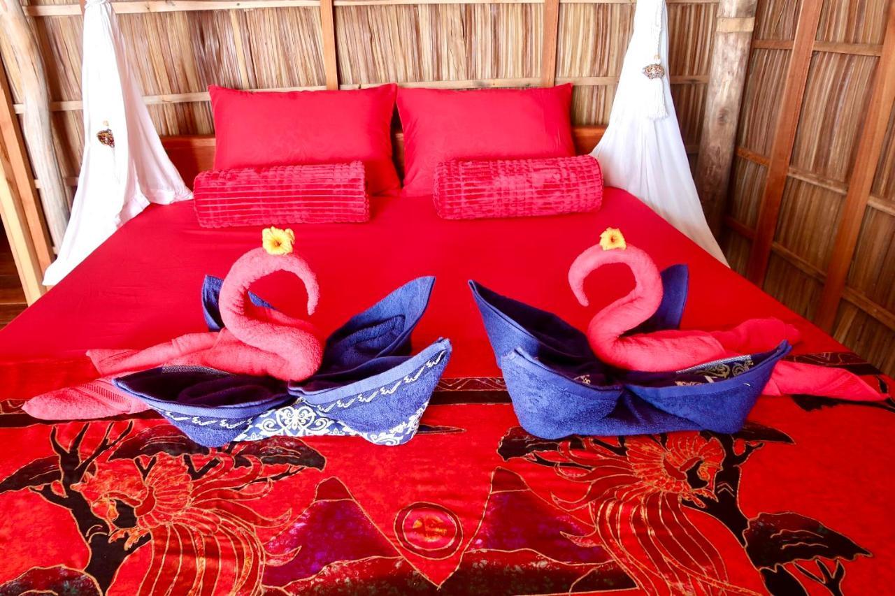 Tabari Dive Lodge Pulau Mansuar エクステリア 写真