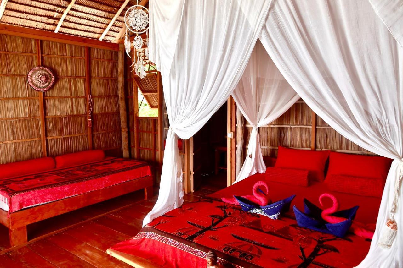Tabari Dive Lodge Pulau Mansuar エクステリア 写真