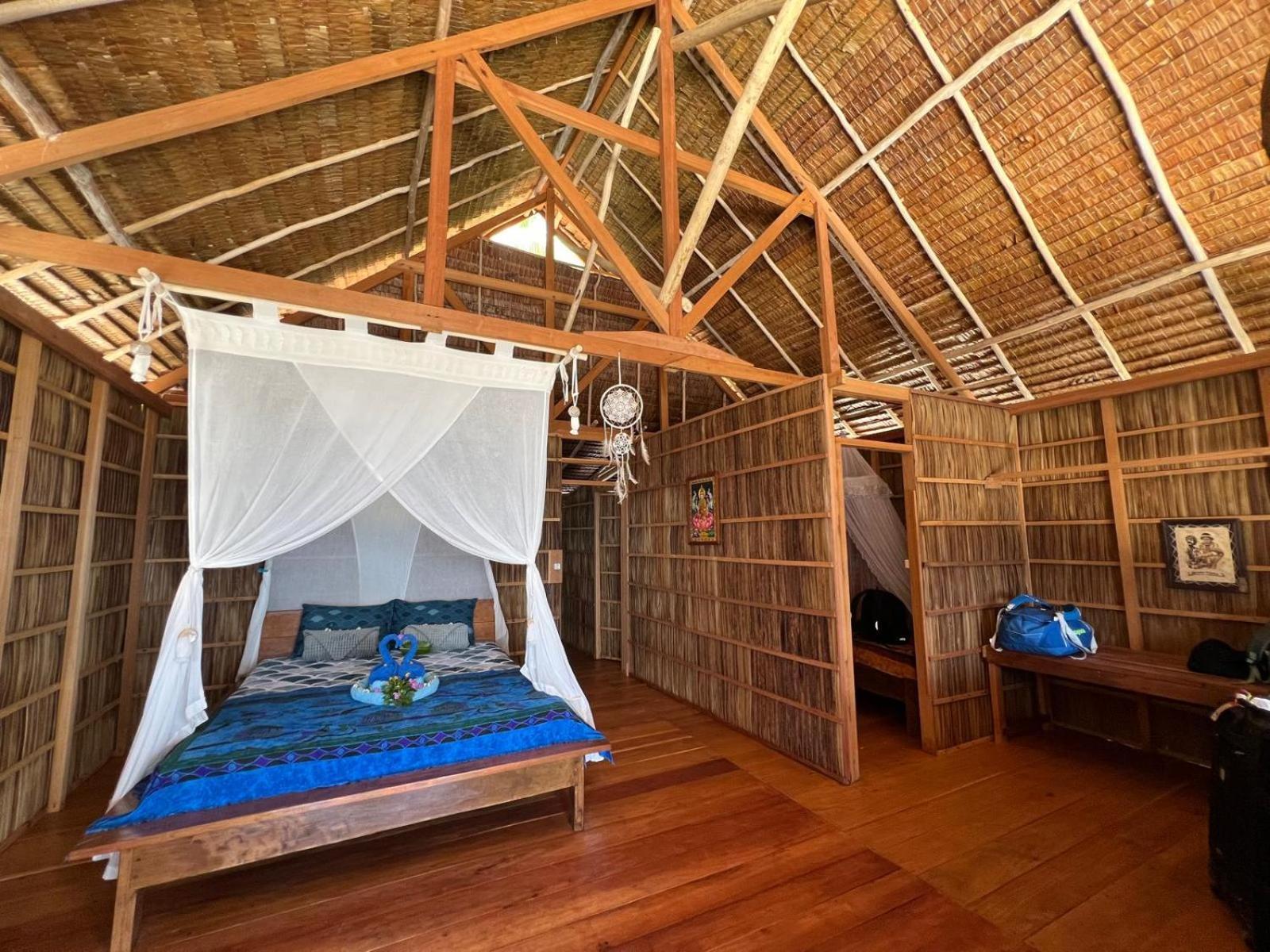 Tabari Dive Lodge Pulau Mansuar エクステリア 写真